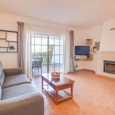 Periquito 2bd Pool Fast Wifi Ac Garden * Albufeira