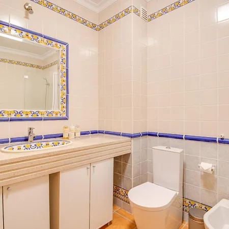 Periquito 2bd Pool Fast Wifi Ac Garden 别墅