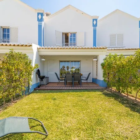 Periquito 2bd Pool Fast Wifi Ac Garden *