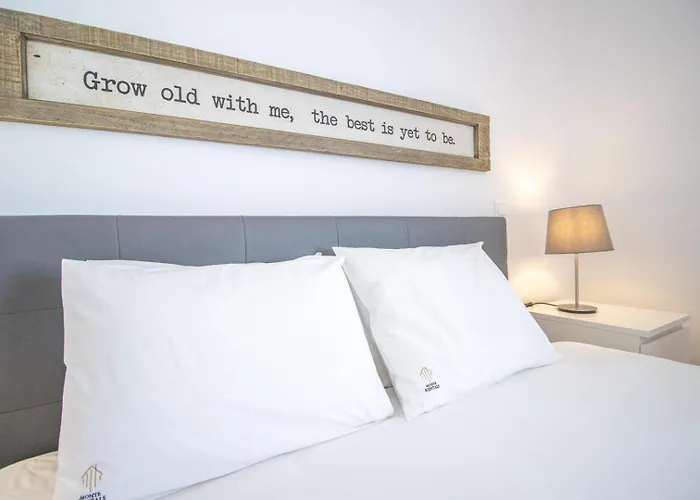 Periquito 2bd Pool Fast Wifi Ac Garden Villa Albufeira