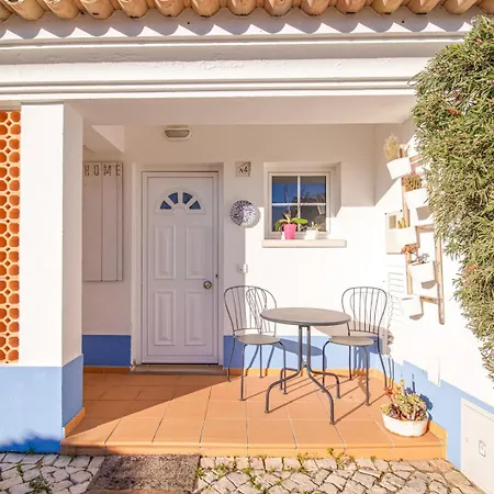 Periquito 2bd Pool Fast Wifi Ac Garden Willa *